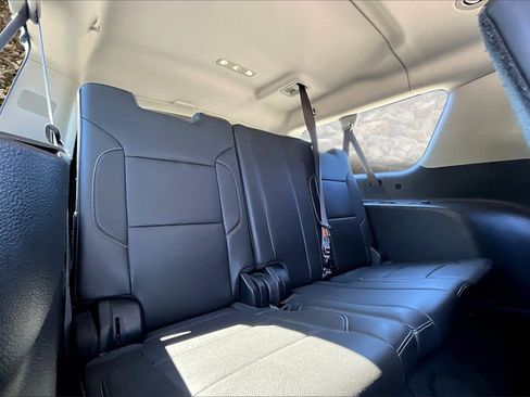 Used 2016 GMC Yukon XL SLT image 27