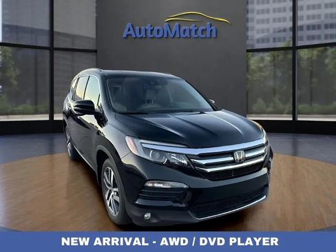 Used 2018 Honda Pilot Touring image 1