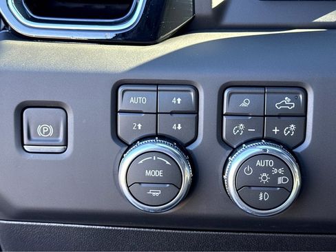 New 2026 GMC Sierra 2500 Denali Ultimate image 10