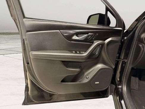 Used 2019 Chevrolet Blazer RS image 17