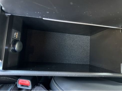 New 2026 Lexus UX 300h FWD image 33