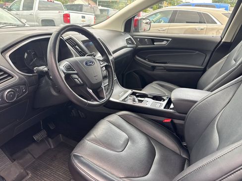 Used 2019 Ford Edge Titanium w/ Cold Weather Package AWD/4WD image 15