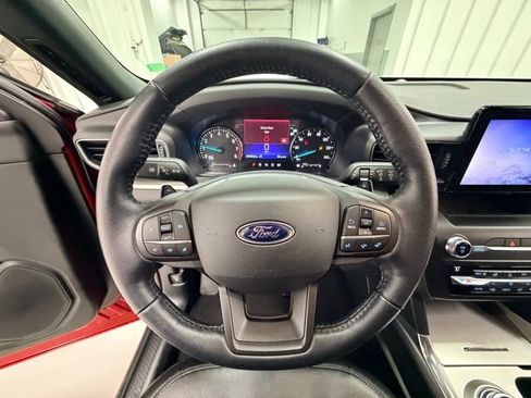 Used 2020 Ford Explorer XLT w/ Equipment Group 202A image 11