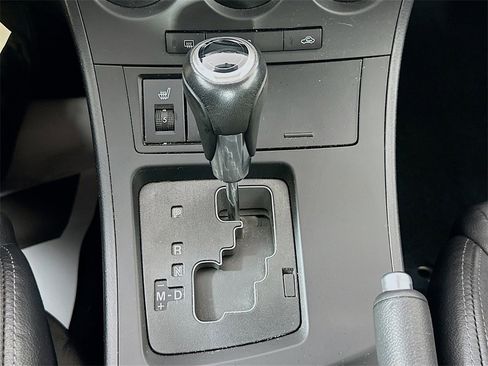 Used 2012 MAZDA MAZDA3 i Grand Touring w/ Tech Pkg image 16