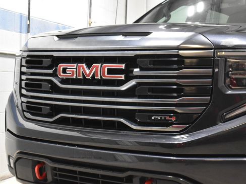 Used 2022 GMC Sierra 1500 AT4 w/ AT4 Preferred Package image 32
