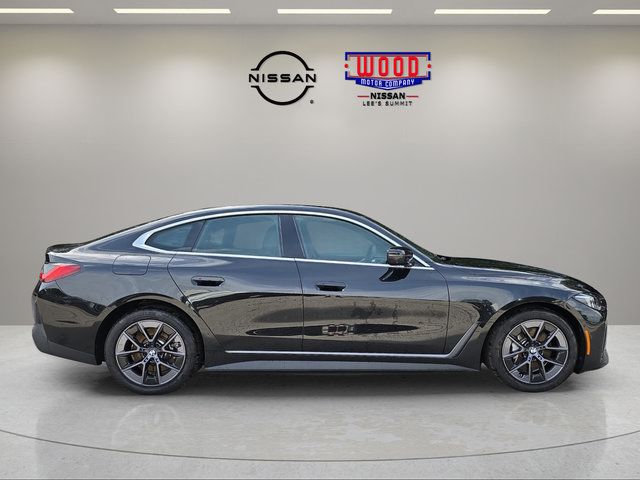 Used 2025 BMW i4 xDrive40i AWD/4WD image 2