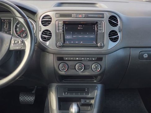 Used 2017 Volkswagen Tiguan Wolfsburg Edition image 25