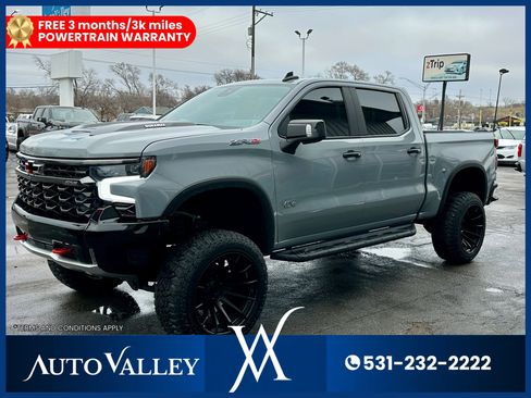 Used 2024 Chevrolet Silverado 1500 ZR2 w/ Technology Package image 3