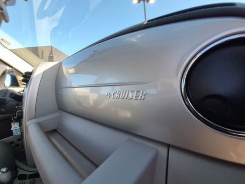 Used 2007 Chrysler PT Cruiser image 25