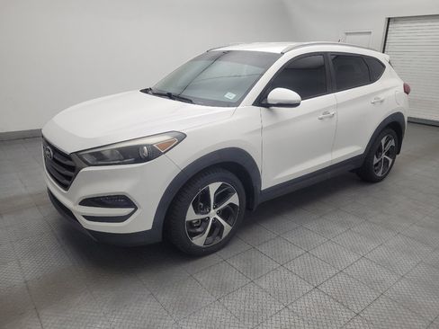 Used 2016 Hyundai Tucson Sport FWD image 2