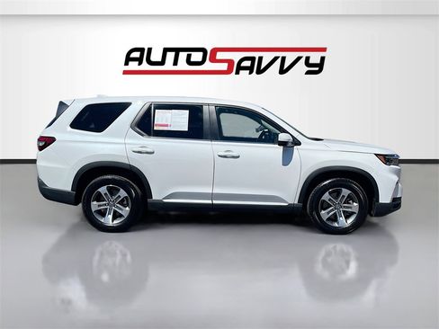 Used 2024 Honda Pilot EX-L image 8