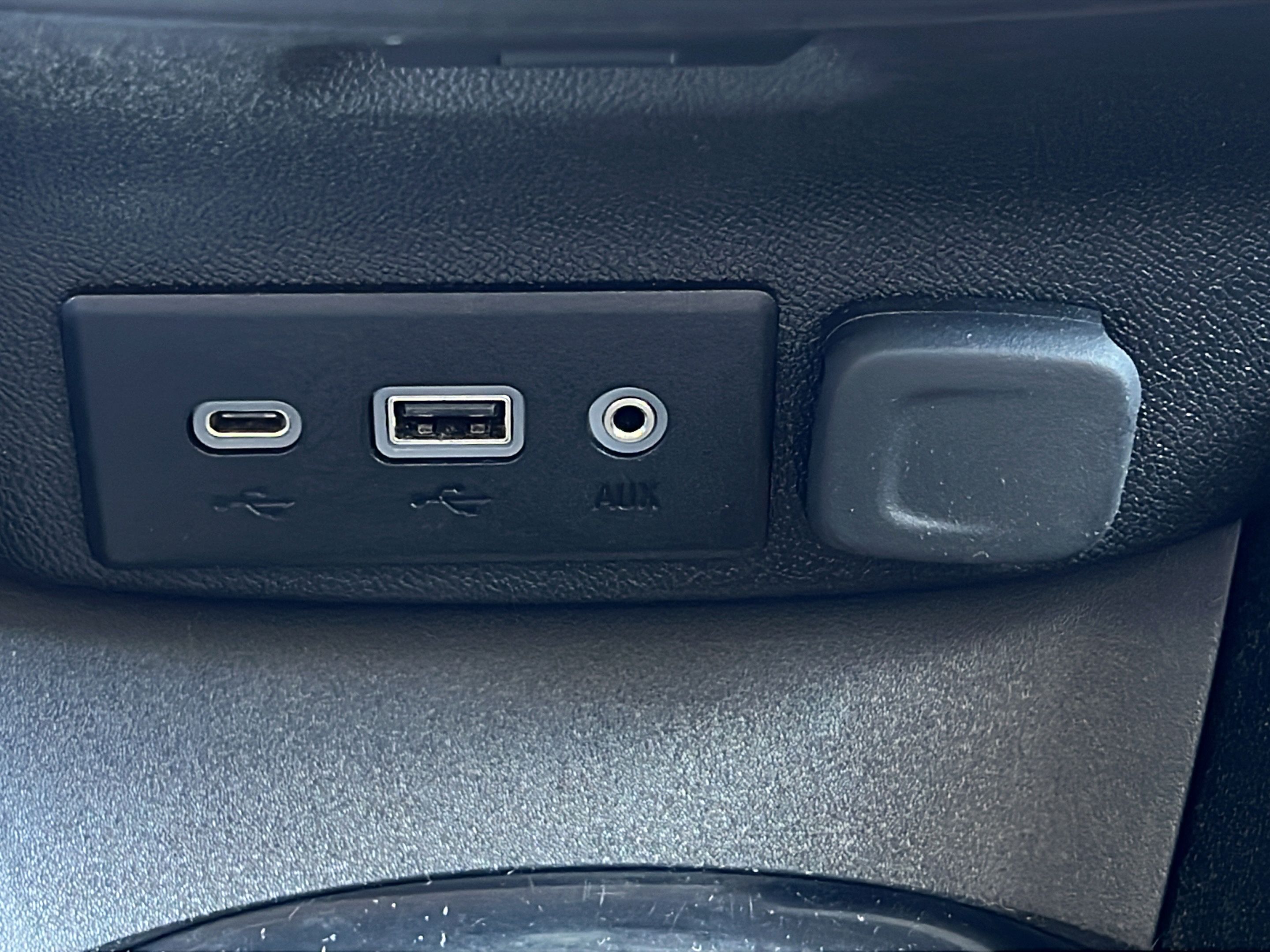 Used 2024 Chevrolet Malibu LT FWD image 17