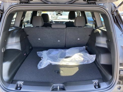 New 2026 Jeep Cherokee Laredo image 5