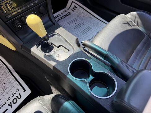 Used 2002 Ford Thunderbird RWD image 14