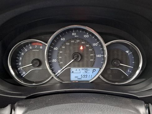 Used 2014 Toyota Corolla LE image 21