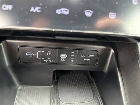 Used 2025 Hyundai Tucson SEL image 25