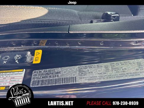 Used 2024 Jeep Wrangler Unlimited w/ Convenience Group image 23