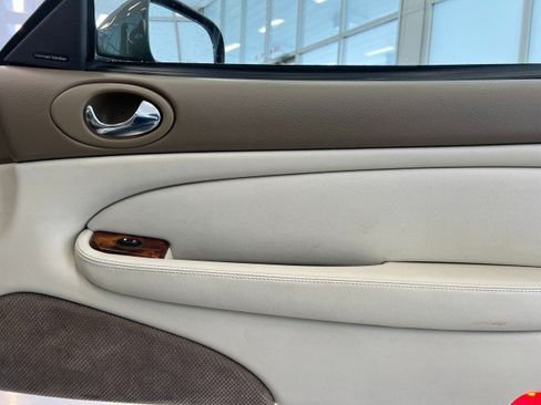 Used 1999 Jaguar XK8 Convertible RWD image 16