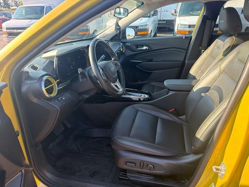 Certified 2024 Chevrolet Trax ACTIV w/ Driver Confidence Package FWD image 22