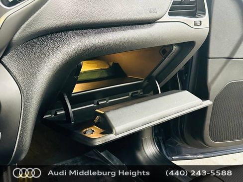 Used 2020 Jeep Cherokee Limited AWD/4WD image 23