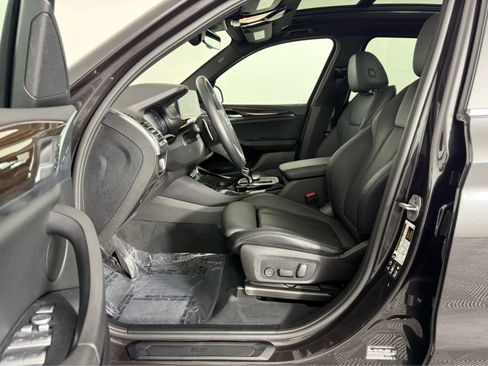 Used 2024 BMW X3 xDrive30i w/ Premium Package image 9