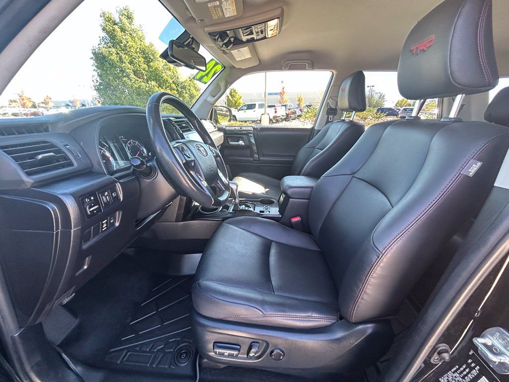 Used 2024 Toyota 4Runner TRD Off-Road Premium AWD/4WD image 12