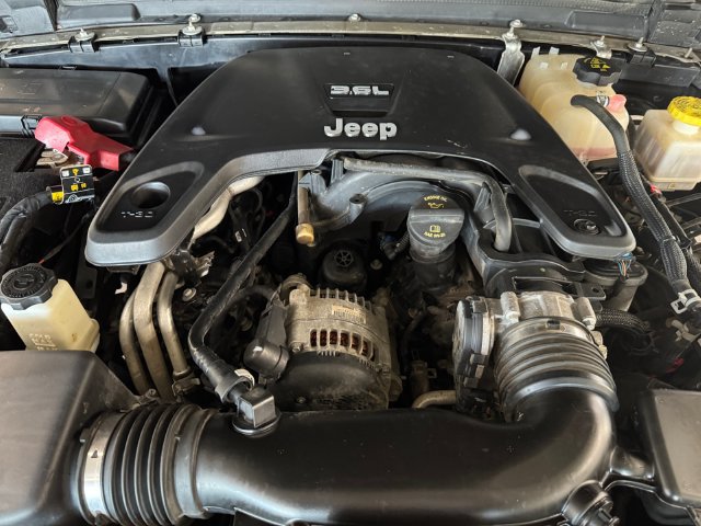 Used 2020 Jeep Gladiator Mojave AWD/4WD image 7