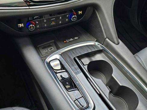 Used 2023 Buick Enclave Premium w/ Experience Buick Package image 20