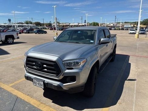 Used 2022 Toyota Tacoma SR w/ SR Convenience Package image 3