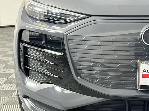 Used 2025 Audi Q6 e-tron Premium Plus w/ Premium Plus AWD/4WD image 16