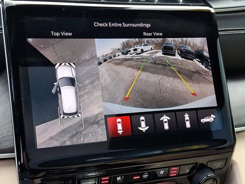 Certified 2023 Jeep Grand Cherokee Limited w/ Luxury Tech Group II AWD/4WD image 19