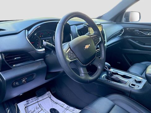 Used 2023 Chevrolet Traverse RS w/ LPO, Floor Liner Package AWD/4WD image 9