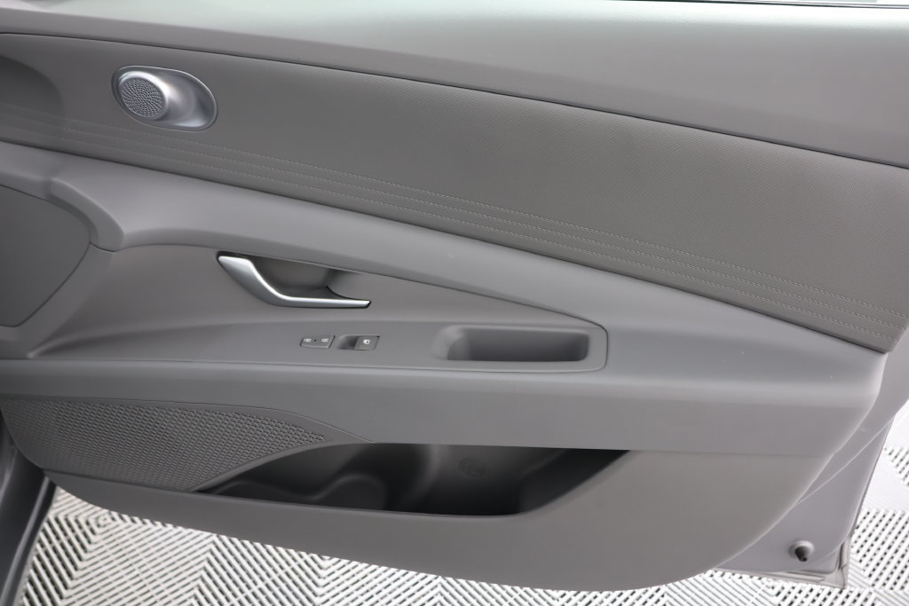 Certified 2024 Hyundai Elantra SEL FWD image 27