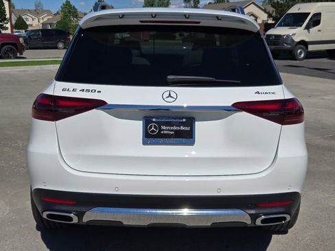 Used 2025 Mercedes-Benz GLE 450e 4MATIC image 45