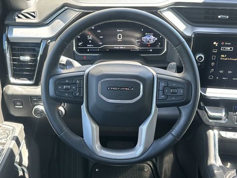 Used 2024 GMC Sierra 1500 Denali w/ Denali Reserve Package AWD/4WD image 19