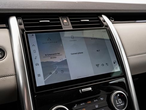 New 2026 Land Rover Discovery S image 35