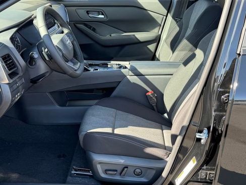 New 2026 Nissan Rogue SV AWD/4WD image 21