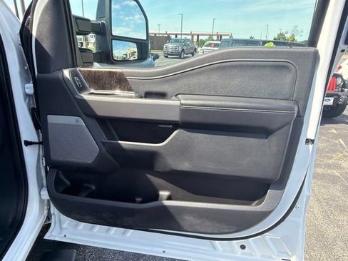 Used 2024 Ford F250 Lariat AWD/4WD image 41