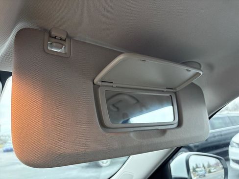 Used 2024 Chevrolet TrailBlazer LT image 34