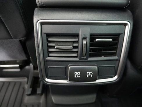 Certified 2023 Subaru Forester Limited image 34