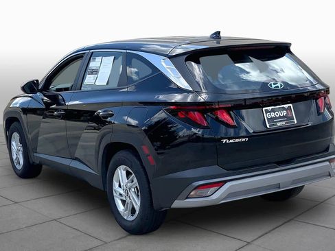 Used 2025 Hyundai Tucson SE FWD image 12
