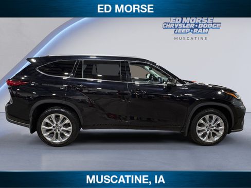Used 2021 Toyota Highlander Limited AWD/4WD image 6