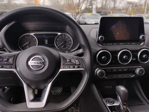 Used 2023 Nissan Sentra SV image 7