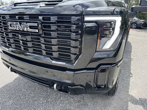 Used 2025 GMC Sierra 2500 Denali Ultimate AWD/4WD image 10