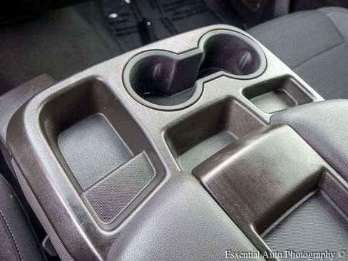 Used 2021 Chevrolet Silverado 1500 LT AWD/4WD image 18