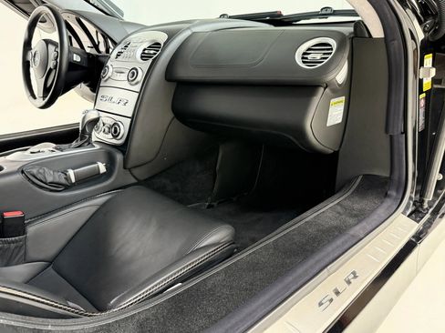 Used 2006 Mercedes-Benz SLR image 21