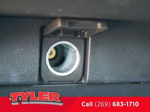 Used 2024 MAZDA CX-50 AWD 2.5 S w/ Cargo Package image 31