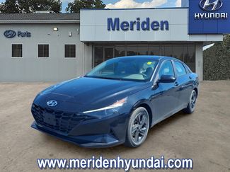 Certified 2023 Hyundai Elantra SEL w/ Preferred Accessory Package FWD video 1