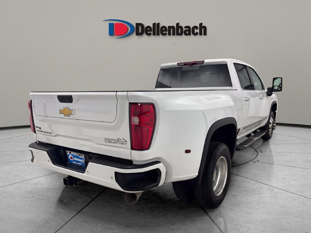 Used 2024 Chevrolet Silverado 3500 High Country w/ High Country Premium Package AWD/4WD image 5