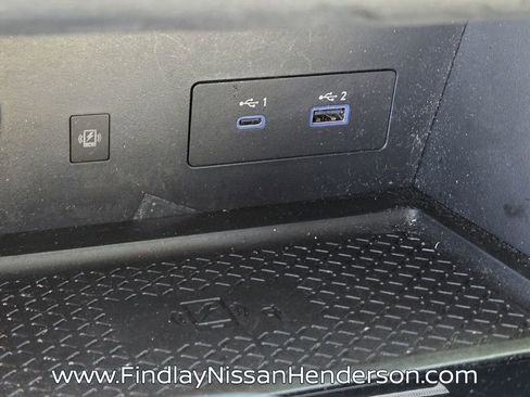 Used 2024 Nissan Pathfinder SL FWD image 28